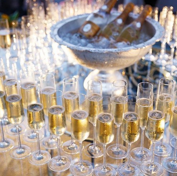 🥳Co-hosting!!🧥Everyday Essentials🦋 Posh Party🎈 February 11th🪩💃🥂🥳🎉 - Picture 9 of 10